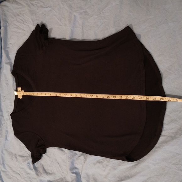 Korye Tunic Stretch Rayon V-Neck Short Sleeve - Picture 9 of 12